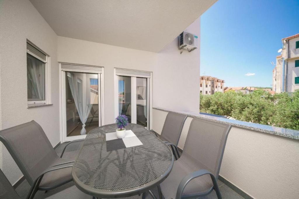 Apartment Stefanio Vodice Dış mekan fotoğraf