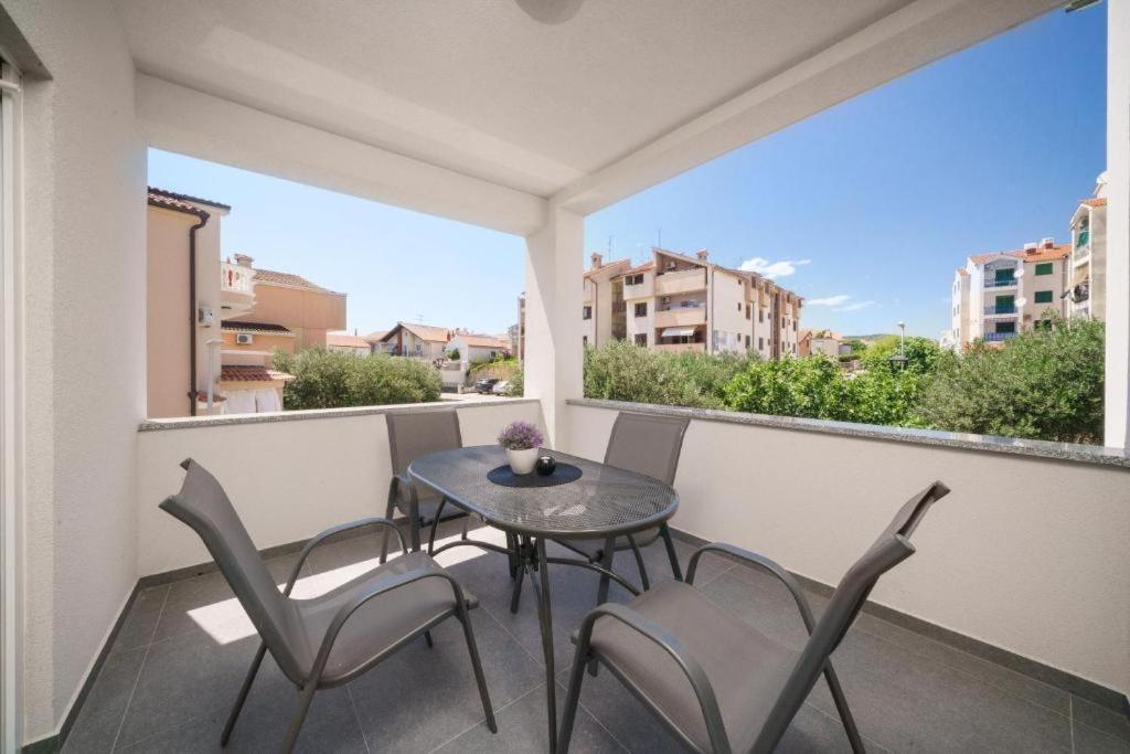Apartment Stefanio Vodice Dış mekan fotoğraf