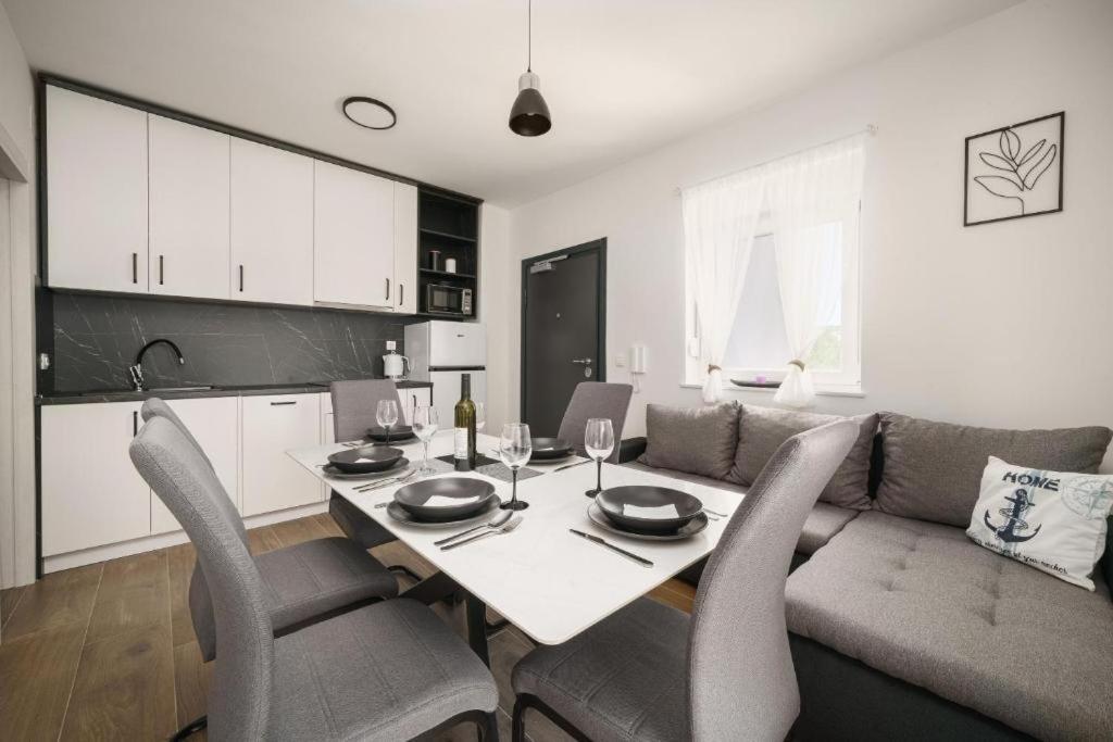 Apartment Stefanio Vodice Dış mekan fotoğraf